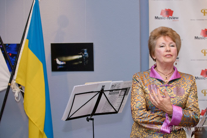10.03.12. Заслужений діяч мистецтв України, мистецтвознавець Леся Степанівна Олійник. Фото: Сергій Пірієв  10.03.12. Заслужений діяч мистецтв України, мистецтвознавець Леся Степанівна Олійник. Фото: Сергій Пірієв