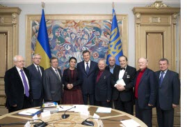 Діячі культури і мистецтв обговорили з Президентом шляхи розвитку гуманітарного простору країни Діячі культури і мистецтв обговорили з Президентом шляхи розвитку гуманітарного простору країни