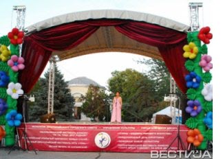В Євпаторії пройде вечір опери під відкритим небом. Фото - прес-служба городского совета Евпатории В Євпаторії пройде вечір опери під відкритим небом. Фото - прес-служба городского совета Евпатории