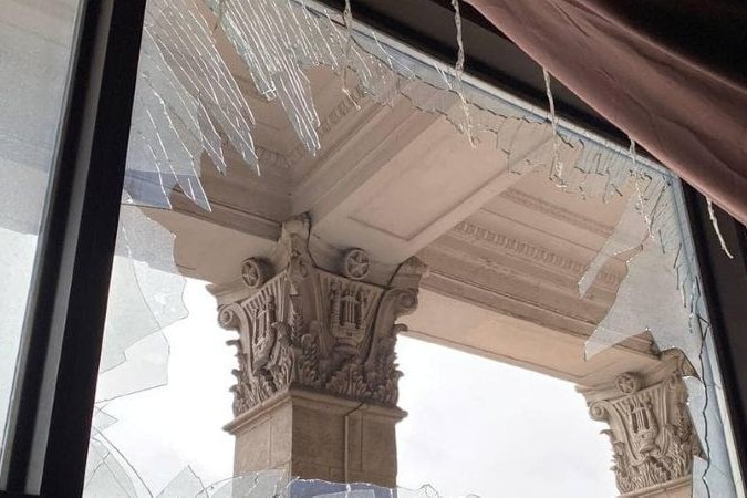 Внаслідок російської атаки по Запоріжжю пошкоджено концертний зал обласної філармонії